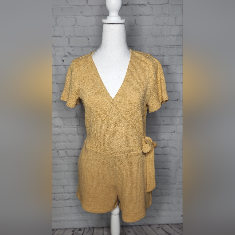 Skies are blue SURPLICE KNIT ROMPER